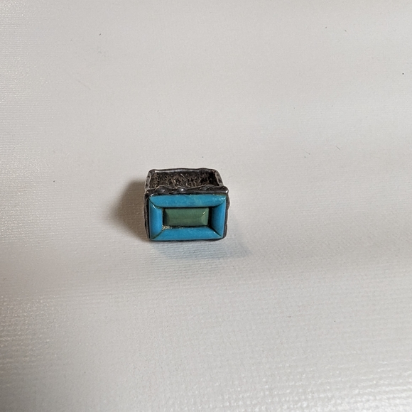 Turquoise and silver ring - Picture 5 of 5